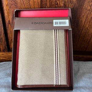 Baekgaard Canvas Desert Leather Passport Wallet with Identify Protection,new box